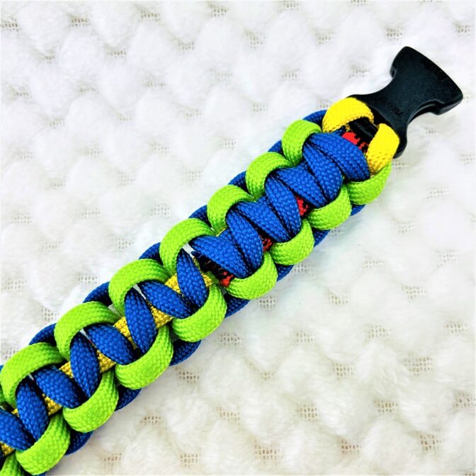 [公式]パラコードでマクラメ編み#155 平結びシリーズカラフル＆キュートNo2の小型犬用首輪No185