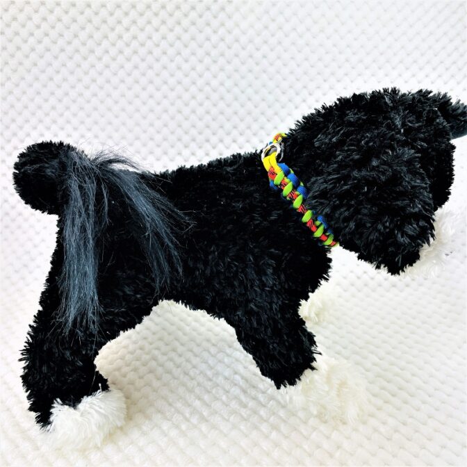 [公式]パラコードでマクラメ編み#155 平結びシリーズカラフル＆キュートNo2の小型犬用首輪No185