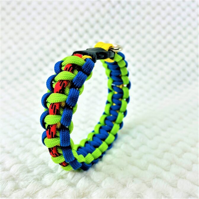 [公式]パラコードでマクラメ編み#155 平結びシリーズカラフル＆キュートNo2の小型犬用首輪No185