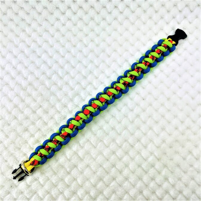 [公式]パラコードでマクラメ編み#155 平結びシリーズカラフル＆キュートNo2の小型犬用首輪No185