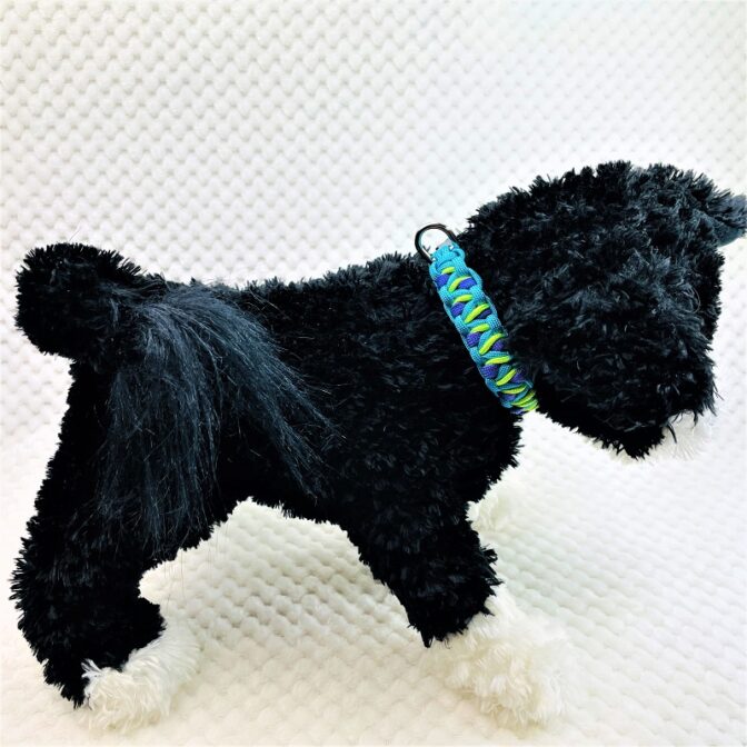 [公式]パラコードでマクラメ編み#156 平結びシリーズカラフル＆キュートNo3の小型犬用首輪No186