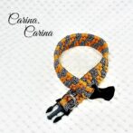 「キット]パラコード#97マクラメ編みオレンジ・白黒まだらの中型・大型犬用首輪No126