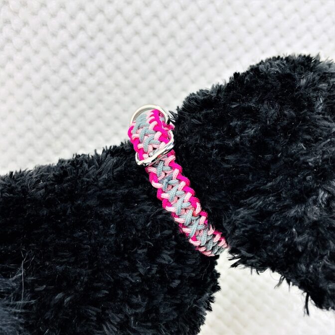 [公式]パラコードマクラメ編み＃163ローズとピンクとグレーの小型犬用首輪No193