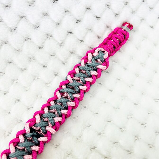 [公式]パラコードマクラメ編み＃163ローズとピンクとグレーの小型犬用首輪No193