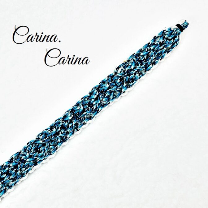 [キット]パラコード#111マクラメ編み白とブルーまだら色の小型犬用首輪No141