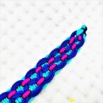 [公式]パラコードマクラメ編み＃165 ピンクとエメラルドグリーンと紫の小型犬用首輪No195