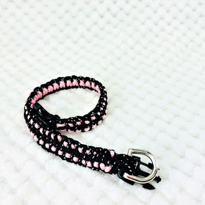 [公式]パラコードマクラメ編み＃167 ピンクと黒まだらの小型犬用首輪No197