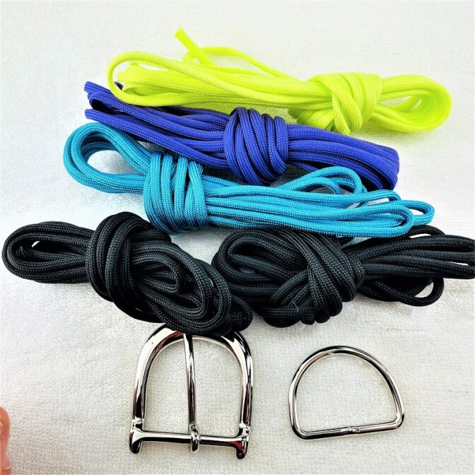 [キット]パラコード#171マクラメ編み ターコイズ・ライトグリーン・紫と黒の中型・大型犬首輪