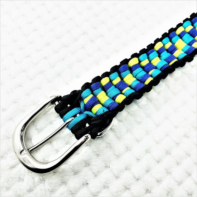 [キット]パラコード#171マクラメ編み ターコイズ・ライトグリーン・紫と黒の中型・大型犬首輪