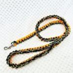 [公式]パラコードNo208マクラメ編みオレンジと茶まだらの犬首輪&リードセット
