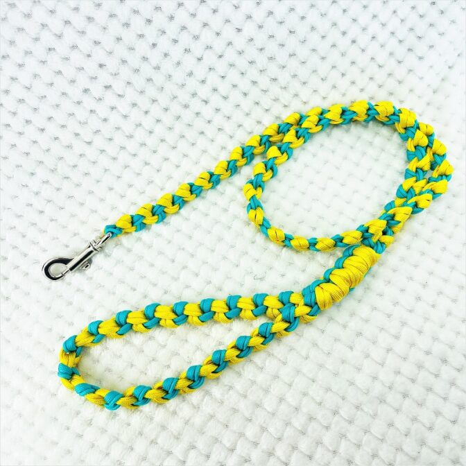 [公式]パラコードNo209マクラメ編み 両片結びリード＆ハーネスのセット小型犬用(#173)