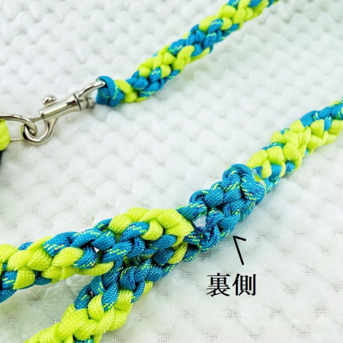 [公式]パラコードNo206マクラメ編みライトグリーンとブルーの小型犬首輪＆リードセット#120