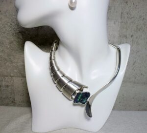 シルバーダイナミックチョーカー