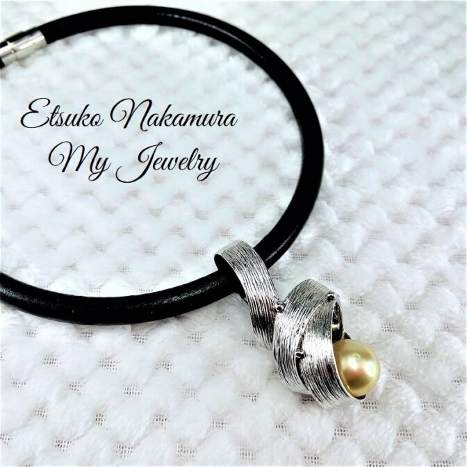 シルバーヘッド南洋バロックパールゴールドNH18