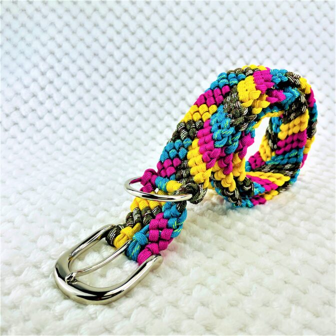 [公式]パラコード＃145マクラメ編み茶まだら・ローズ・イエロー・ブルーの大型犬用首輪No175