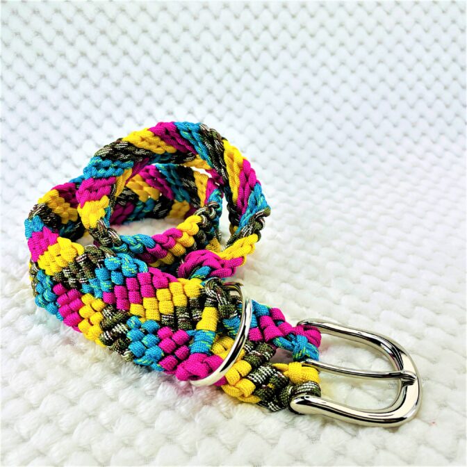 [公式]パラコード＃145マクラメ編み茶まだら・ローズ・イエロー・ブルーの大型犬用首輪No175