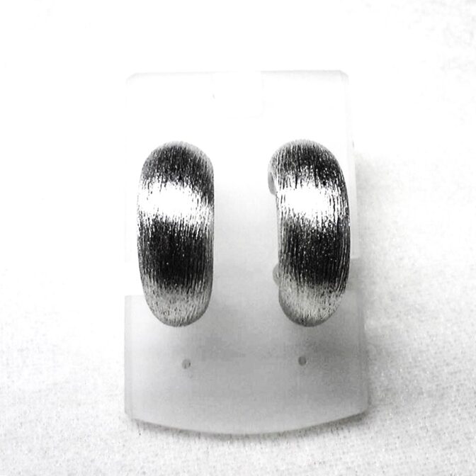 シルバーイヤリング正面