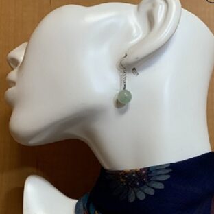 ひすい&シルバーチェーンピアス(短め)