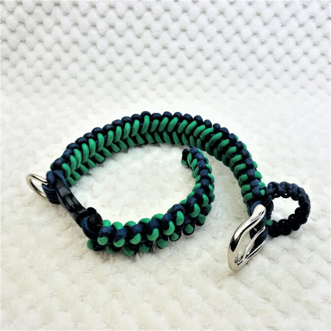 [公式]マクラメ編みのサメの歯編みサイズフリー首輪とリードセット