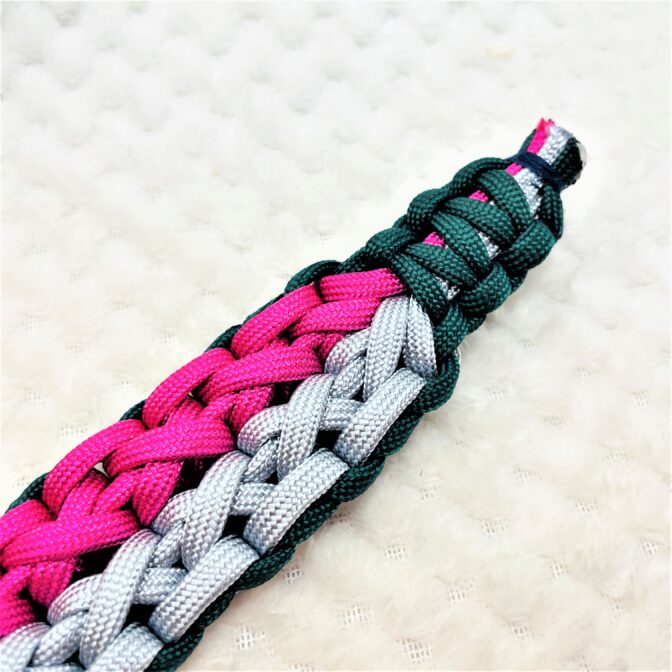 「公式」マクラメ編み＃196 クロスが2列並び中型・大型犬用首輪