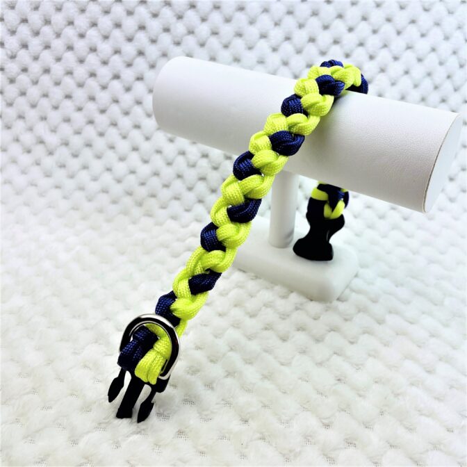 [パラコードでマクラメ編み]＃201 ウィンドテンプルバー小型犬首輪作り方