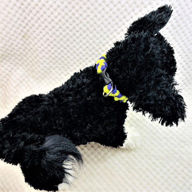 [パラコードでマクラメ編み]＃201 ウィンドテンプルバー小型犬首輪作り方