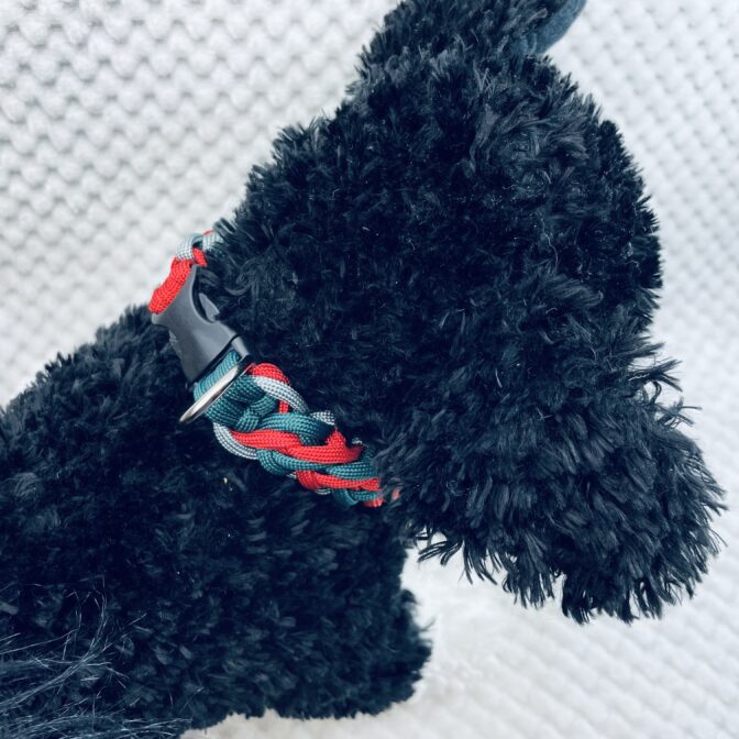 [パラコードでマクラメ編み]＃202 3色使いの小型犬首輪作り方