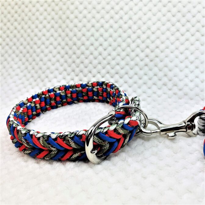 マクラメ編みオーダーの首輪とリード完成