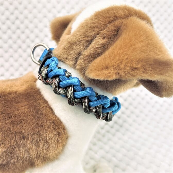 [公式]パラコードでマクラメ編み＃208　ターコイズブルー＆茶まだらの小型犬用首輪