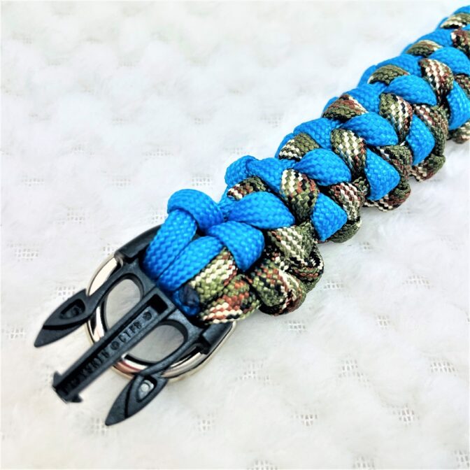 [公式]パラコードでマクラメ編み＃208　ターコイズブルー＆茶まだらの小型犬用首輪