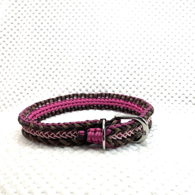 [公式]マクラメ編み＃215 ハッピーバレンタイン中型・大型犬用首輪