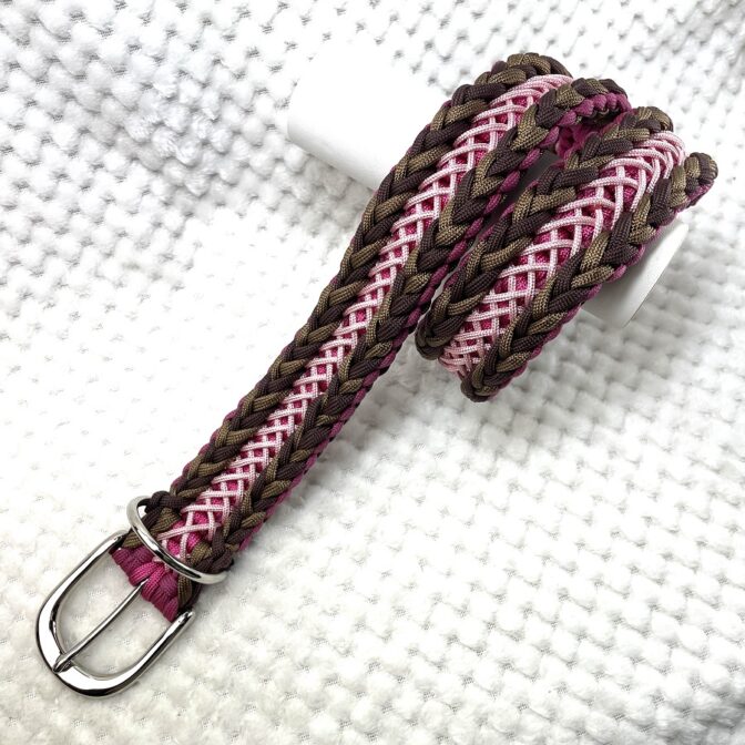 [公式]マクラメ編み＃215 ハッピーバレンタイン中型・大型犬用首輪