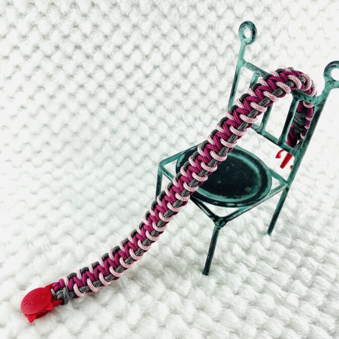 [公式]パラコードでマクラメ編み#222平結びアレンジ　猫・超小型犬首輪