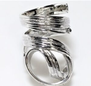 [貴金属ジュエリー ]使わないままのジュリーありませんか？