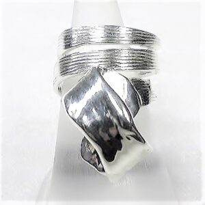 [貴金属ジュエリー ]使わないままのジュリーありませんか？