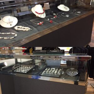 昔のリング捨てるに捨てられない、困ったジュエリーどこに相談したら・・・