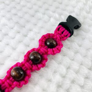 マクラメ編み首輪