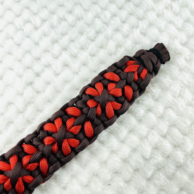 パラコード編み首輪