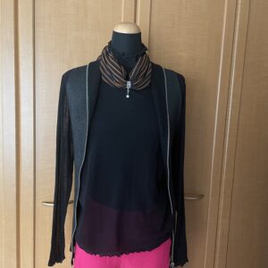 ダイヤモンドヘッドとスカーフ