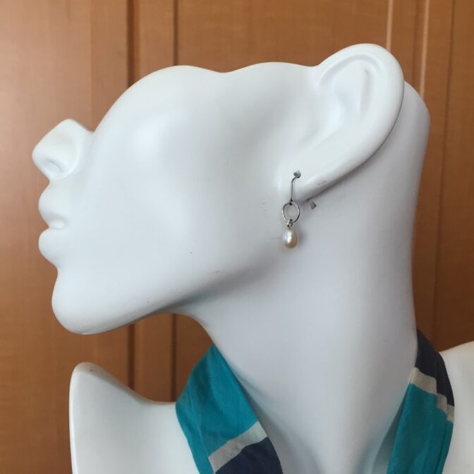 シルバー淡水パールピアス・イヤリング 丸形型1個付き