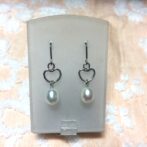 シルバー淡水パールピアス・イヤリング ハート型