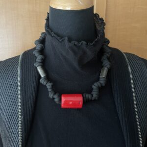 作り替えたあとのサンゴチョーカー