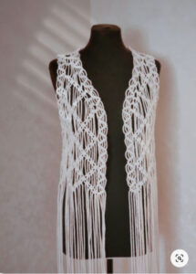 マクラメ編みベスト