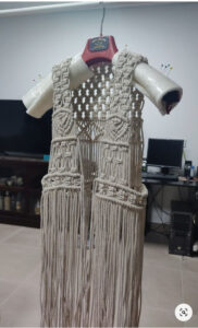 マクラメ編みベスト