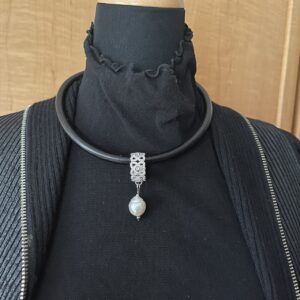 革紐にヘッドを付けた状態