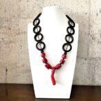 染枝サンゴとウッドリングロングネック