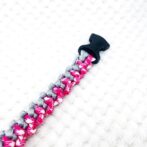 マクラメ編み首輪広げて表側後ろ部分