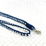 マクラメ編み携帯ショルダーベルトネイビーと白