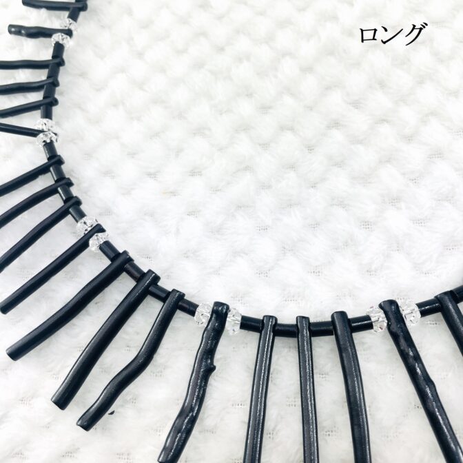 黒サンゴと水晶のチョーカー＆ロングネックレスアップ