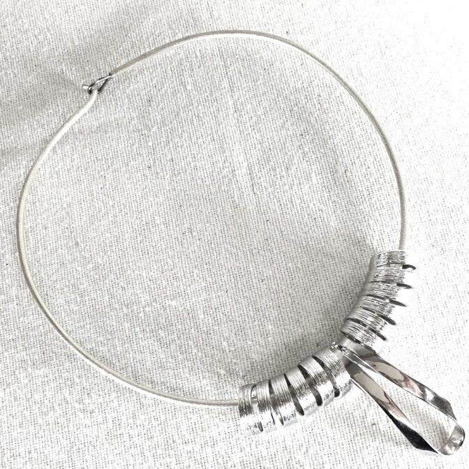 シルバーチョーカー3パーツセット真上からの画像